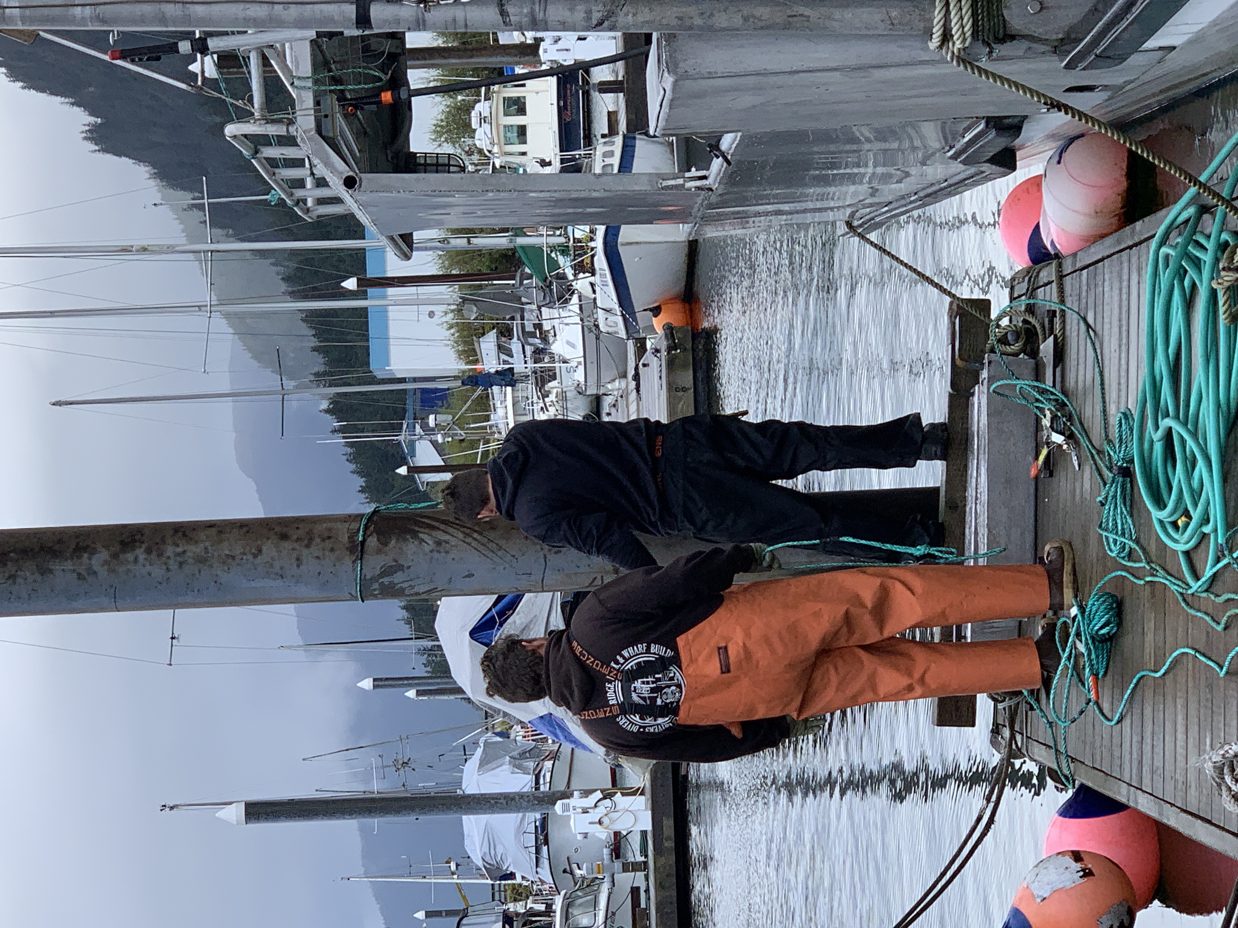 Topside workers assisting divers