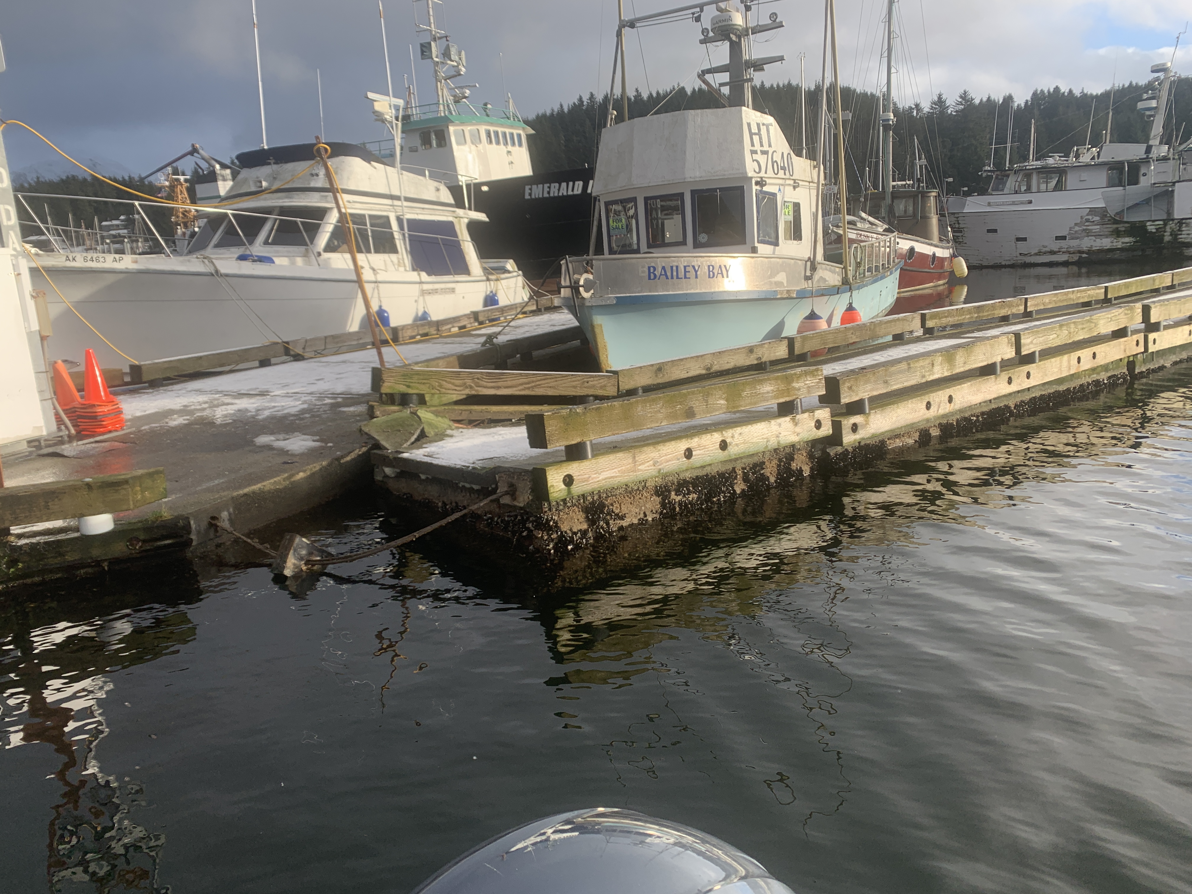 Broken finger float at Statter Harbor