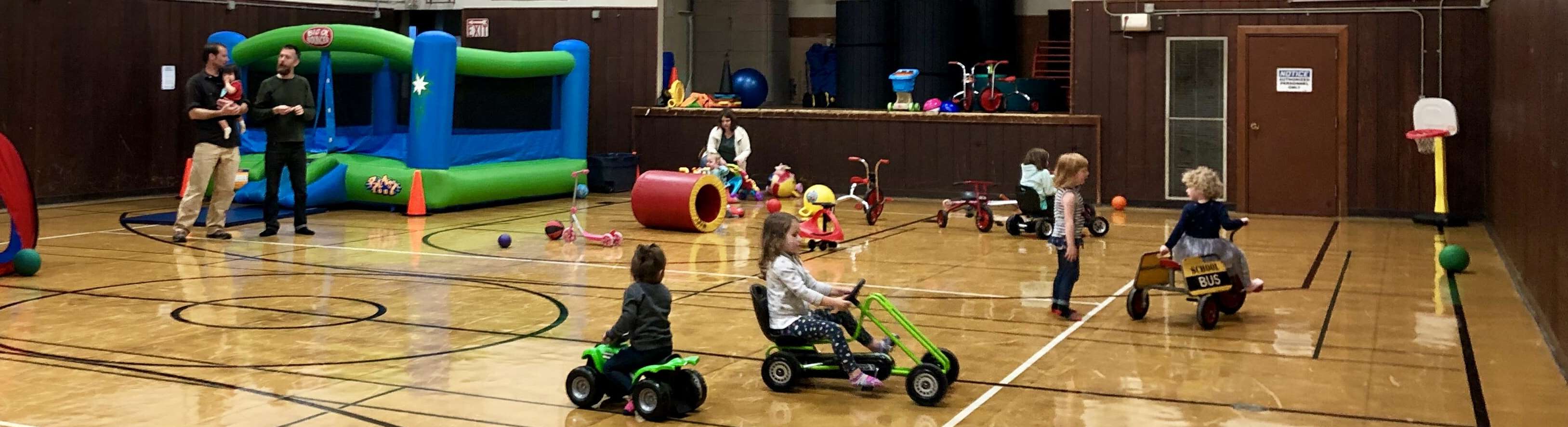 Kids playing at Mount Jumbo Gym during a birthday party.