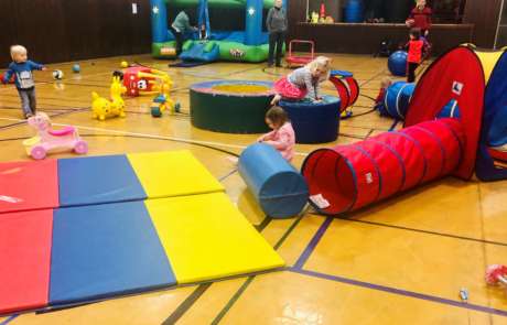 This image shows kids playing at Preschool Open Gym at Jumbo.