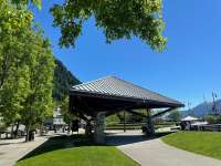 Photo of outdoor shelter in Marine Park on sunny day